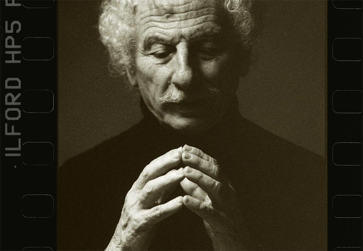 «Amé la soledad y, como los pájaros, canté sólo para mí. El antiguo dolor de que ninguno me escuchaba se hizo contento.» 
EL ALMA DE VALLE INCLÁN
en el <a href="/TeatroCofidis/">Teatro Cofidis</a> de #Madrid
🗓️20 de octubre
🗓️3 y 17 de noviembre
🗓️1 y 22 de diciembre