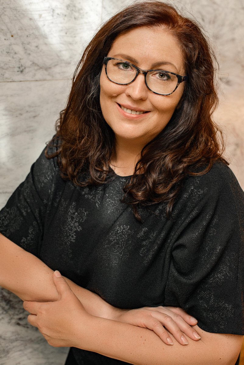 Izabela Krawczyk is a fashion designer with 34 years' experience, specialising in design and garment technology. She has exhibited her work in numerous fashion shows and competitions across Poland - Warsaw, Lodz, Lublin, Szczecin - and  Europe.