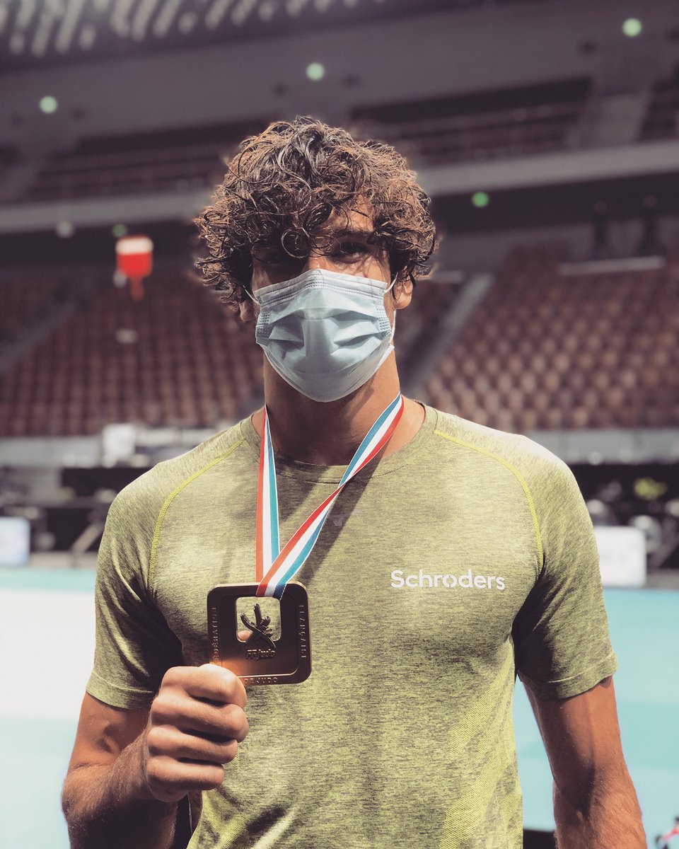 axusbenjamin's tweet photo. Pas besoin de soleil pour revenir  bronzé de Bretagne 😱😅🥉💪🏼
@AJAPARISXX1 
@SchrodersFR 
@ffjudo_officiel https://t.co/ErMDDkZ1JE