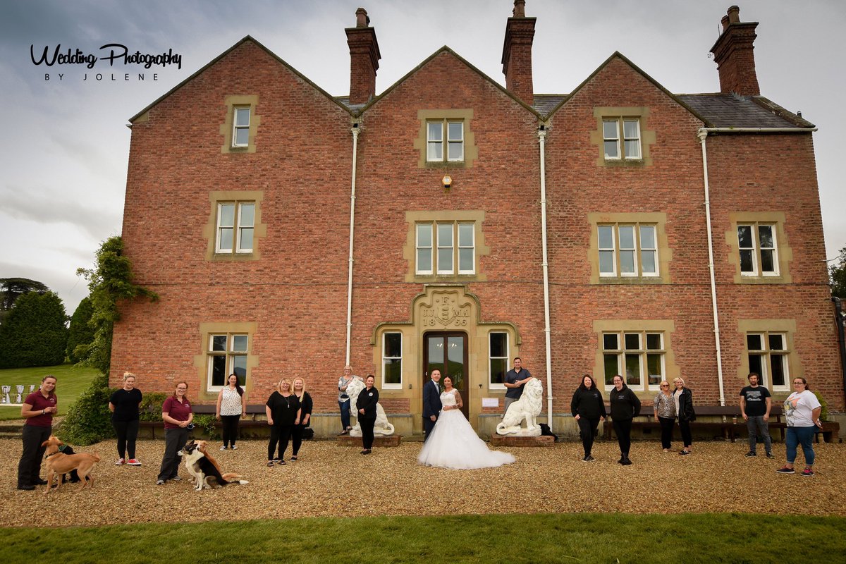 Wedding photo shoot at <a href="/eriviathall/">Eriviat Hall North Wales Wedding Venue</a>! Photos coming soon!! <a href="/Plannedbyhelen/">Helen Thomas</a> <a href="/JoleneWedding/">Wedding photo Jolene</a> facebook.com/15170379919407…