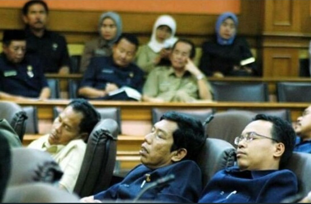 You, sedikit pun gamau peduli sama urusan Indonesia? Yakin? You, ngecengin orang yg post politik is just the one who gabut only? MAU LO DI GERUS TERUS SAMA TIKUS?! BANGSATTTTTTTTT DPR KONTOOLLLLLLL udh saat nya kita peduli ngeheeeeee bangkeeee