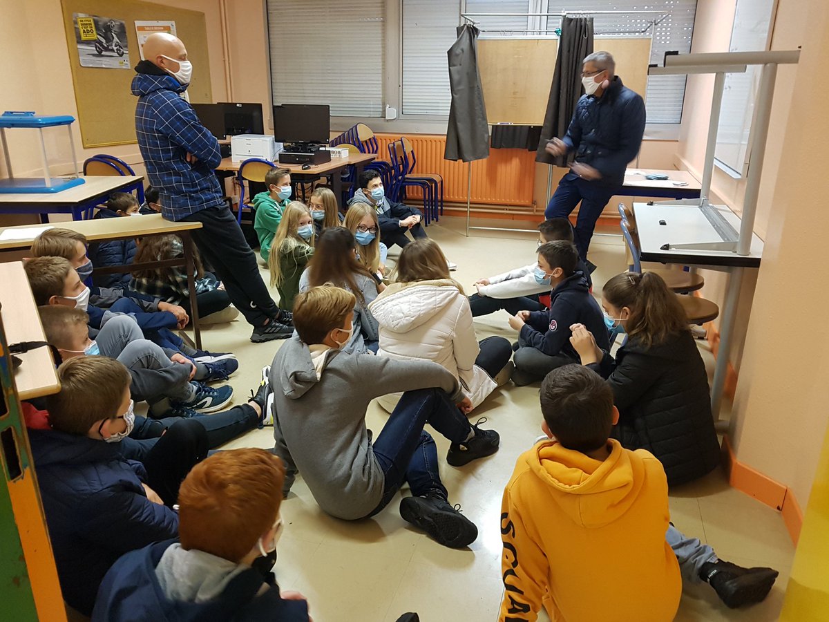 Semaine des élections des délégués de classe.