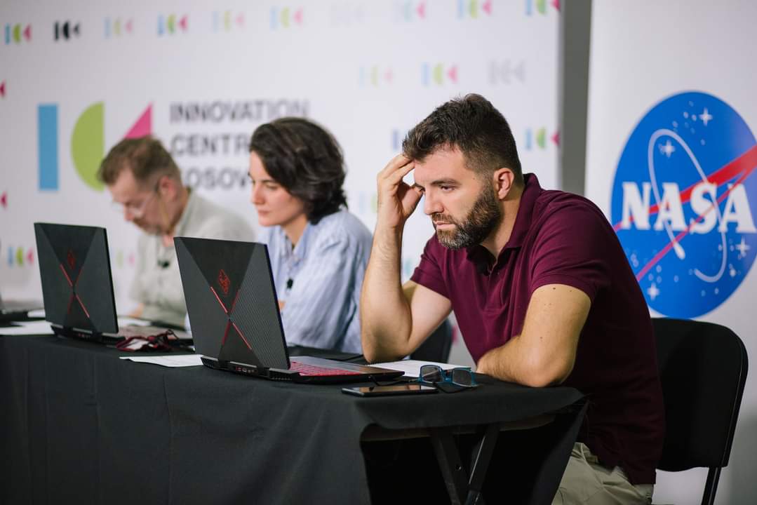 SpaceAppsKosovo's tweet image. Prishtina calling: Moments from NASA #SpaceApps 2020 - #Kosovo 🇽🇰 National Nominations, final pitches and jury gathering @ICKosovo.