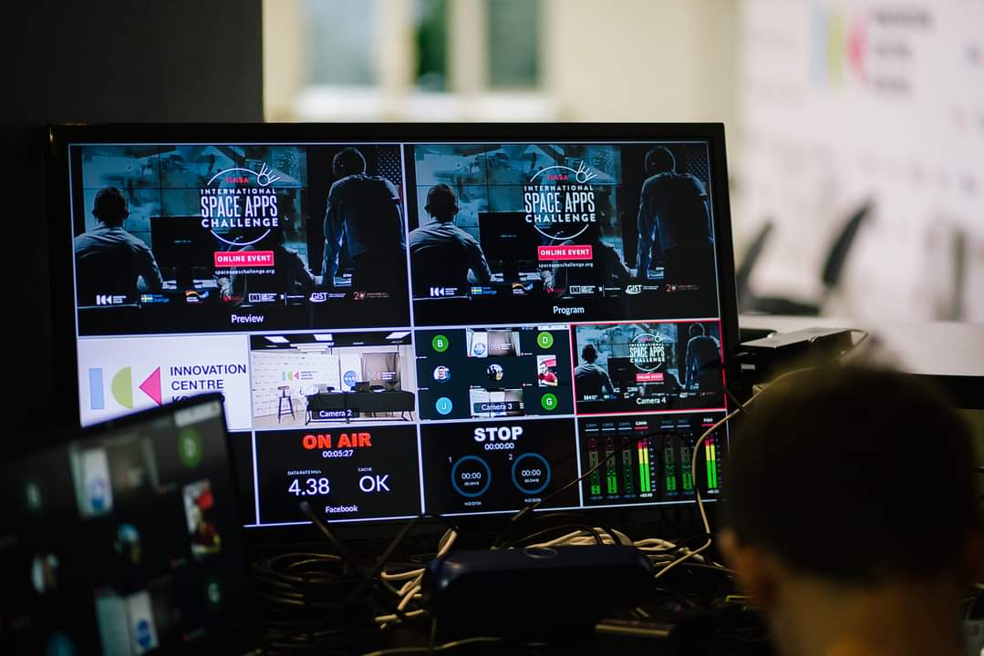 SpaceAppsKosovo's tweet image. Prishtina calling: Moments from NASA #SpaceApps 2020 - #Kosovo 🇽🇰 National Nominations, final pitches and jury gathering @ICKosovo.