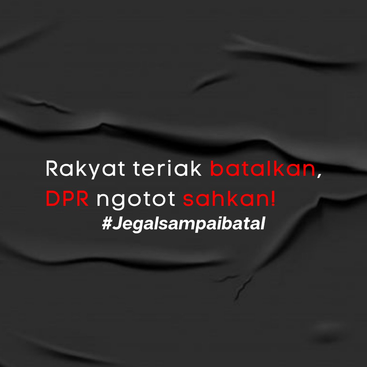 BOBOIBOYTSUNAMI's tweet image. apabila PILKADA diperbolehkan dengan alasan kepentingan politik. apakah demo penolakan ini akan diperbolehkan juga karena alasan kepentingan politik, atau akan ditolak dengan alasan prokes covid ? #DPRRIKhianatiRakyat #MosiTidakPercaya