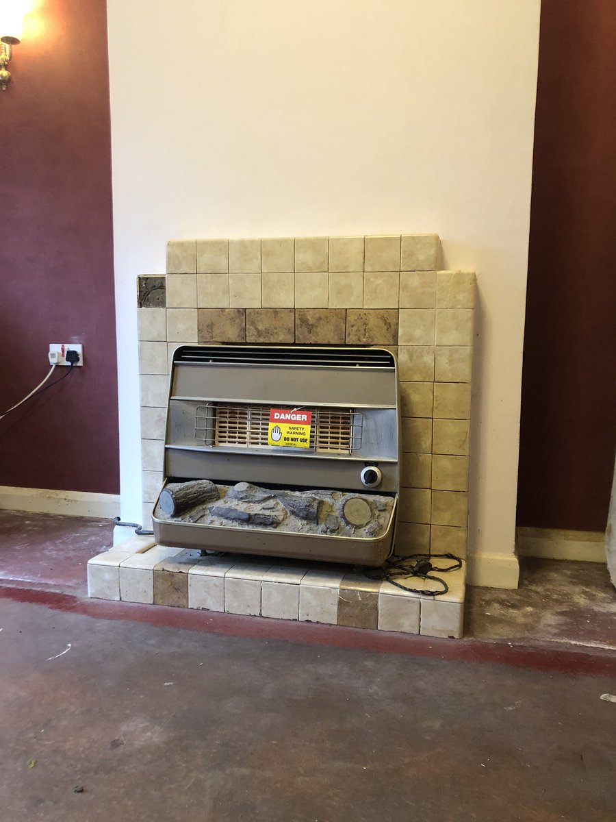 BdlGas's tweet image. Removed this condemned 40yr old  fireplace to install the Lewis marble fireplace along with @cJfires Paragon one gas fire with coal fuel bed, remote control &amp;amp; cast arch fascia in black #BDLGAS