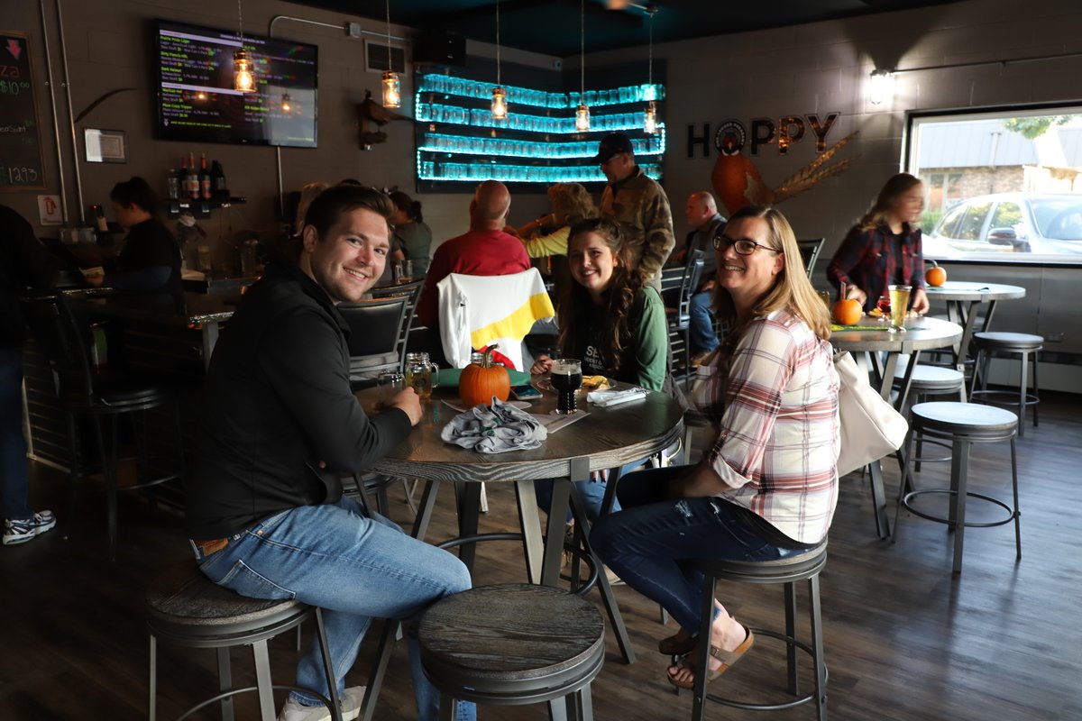 PresentationPC's tweet photo. Halo days was an exciting week full of fun activities & traditions that ended with an excellent turnout at the One Legged Pheasant! #pcsaints #gosaints #pcproud #spiritweek https://t.co/xdGECVtMuZ