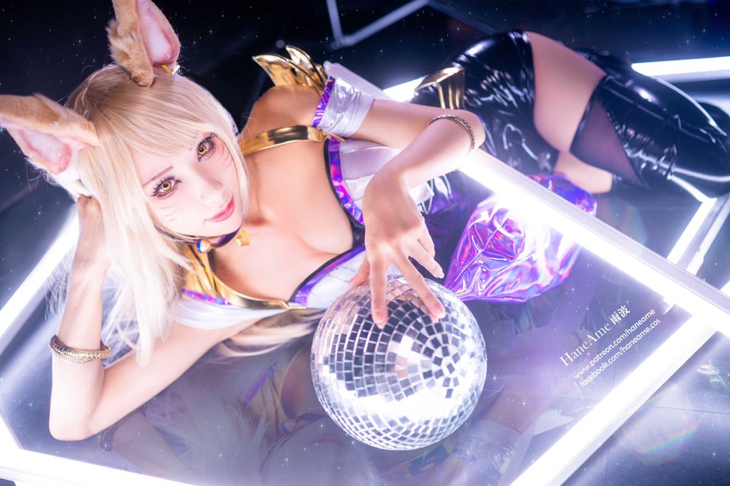 画像,My KDA cosplay contribution💜 I love all styles, hope you love it!@LeagueOfLegend…