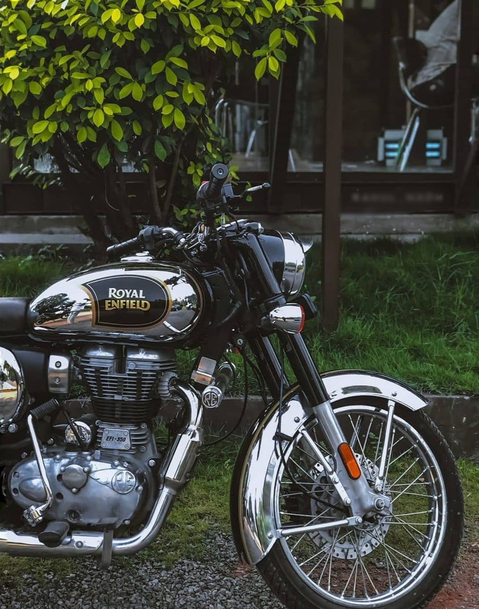 Royal Enfield-Classic 350Family
#ladakh #ladakhtourism #ladakhdiaries #incredibleindia #instagram #lehladakh #spitivalley #leh #india_gram #himachal #wanderlust #ladakhroadtrip #himachalpradesh #khardungla #ladakhadventure #ladakhbiketrip #colorsofindia #manali #himachal #bullet