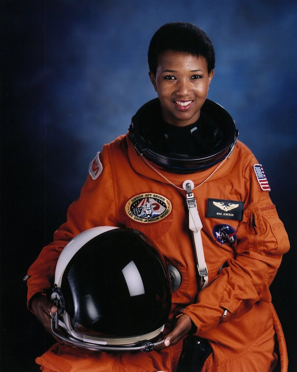 Today, we salute Dr. Mae C. Jemison who was the first black woman to be admitted into NASA’s astronaut training programme and the first black woman in space aboard the Endeavour, mission STS47 in 1992 👏🏽👏🏽 #legendary #BlackHistoryMonth <a href="/maejemison/">Dr. Mae Jemison</a> 🙌🏽🙌🏽🙌🏽