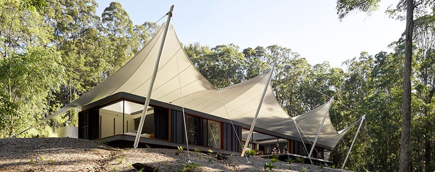 BAlmansoour's tweet photo. glamping tent
فن جميل يمزج بين المباني والخيام https://t.co/20wOL8sXW5