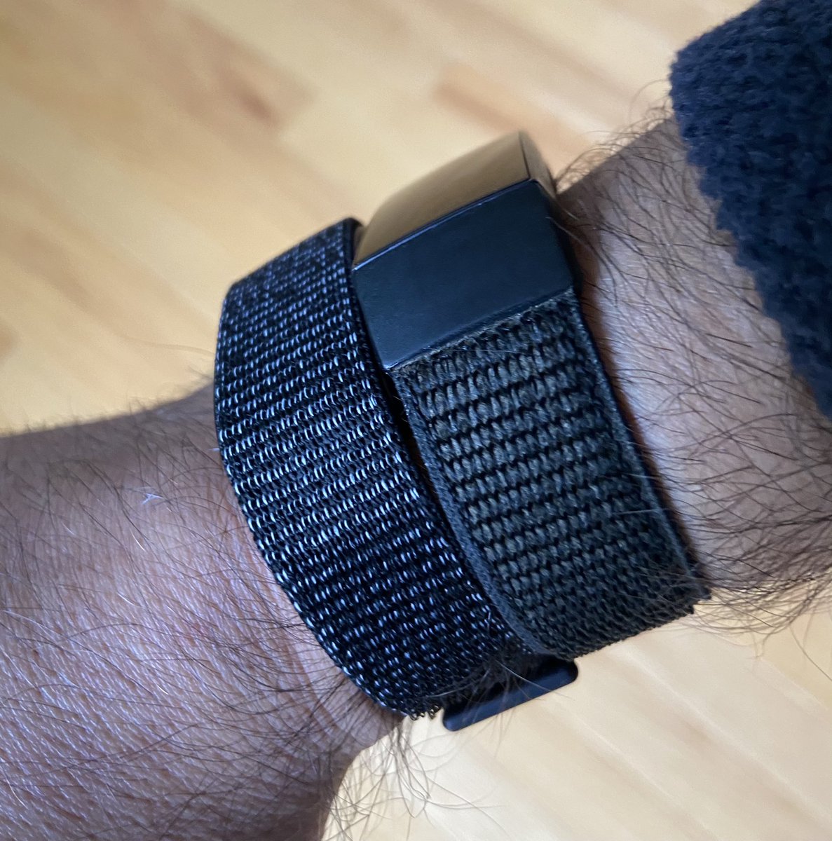 fitbit charge 4 amazon
