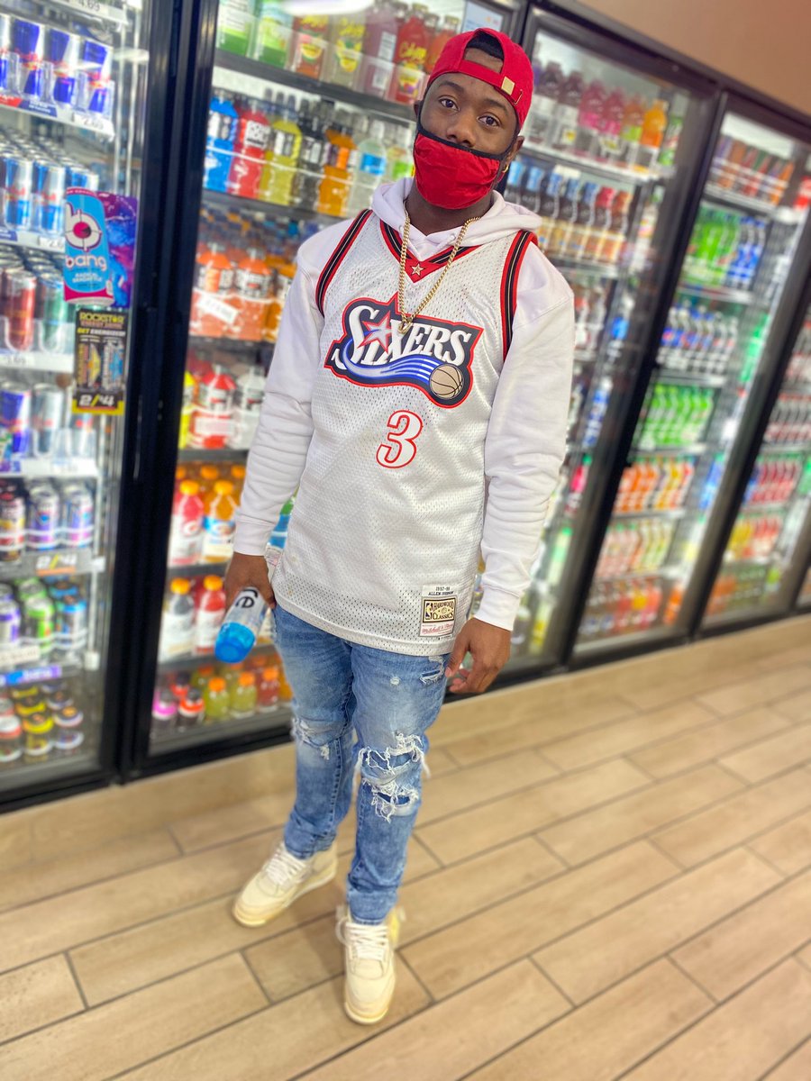 Vlivee15's tweet photo. I be dripping this sauce like I'm Lemon pepper. ๐ฉธYou can't fwm nรฎgga 2 different levels ๐ฅฑ
#CustomMade ๐ฆพ๐ด
#LLVT ๐ ๐ผ๐พ https://t.co/aYsihS4kg9
