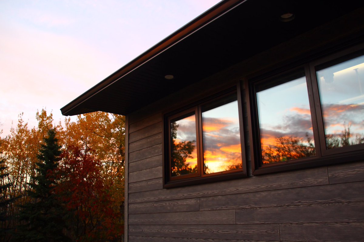 SweetReunion22's tweet image. #FallFeelings #FallColours #YEG 🍂🍁🍃🌾💛🧡💚