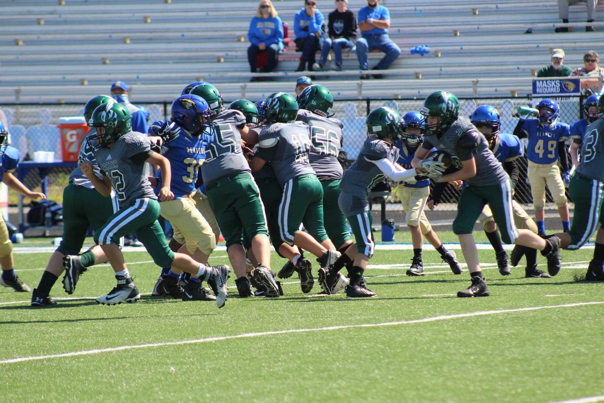 StoneUnderwood4's tweet photo. #cartermac #stone13 #quarterback #football https://t.co/AA61n9IvX4
