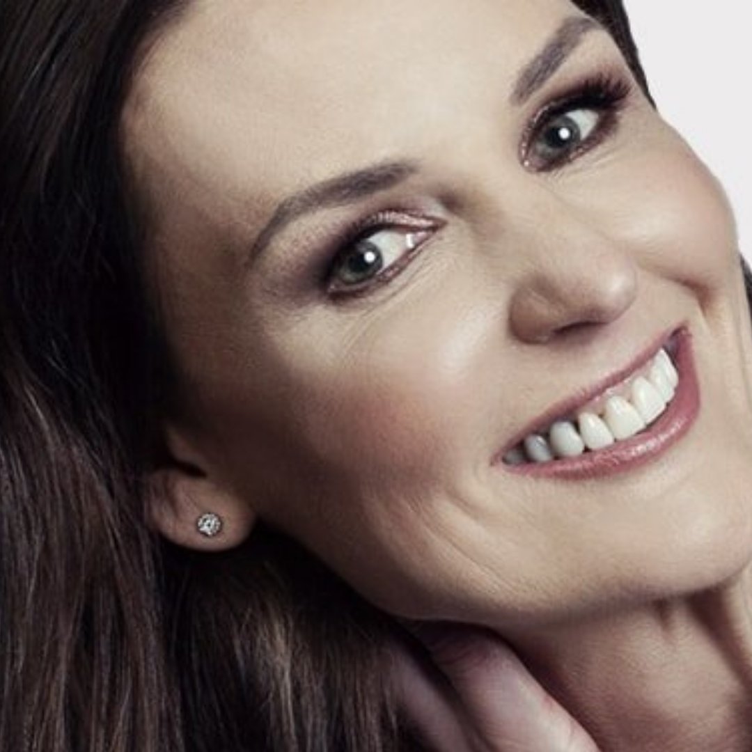 SkinBodyRenewal's tweet photo. Gerda van Tonder’s desire was to improve her hooded eyelids and to get a fresh and open expression. This was achieved through a non-surgical brow lift, targeted eye treatments https://t.co/OZnZym7Jh4
#SkinRenewalSA #RenewalInstitute #Mooimaak #Mooimaak2 #makeover #skin https://t.co/5tw4K5NrxE