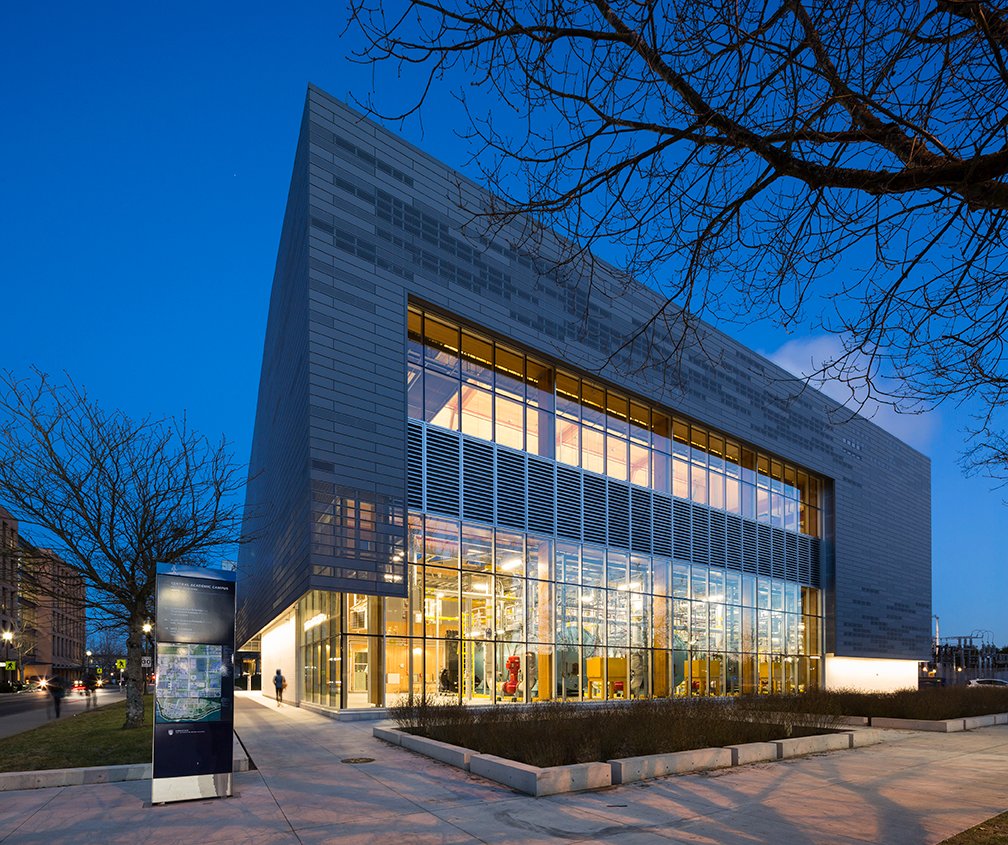 CanadayColombia's tweet photo. # 7 @RAIC_IRAC #EdificioVerde 🏆: Campus Energy Center, Vancouver BC
¡Descubre cómo las universidades 🇨🇦 dominan la #arquitectura sostenible!
Ubicado en el centro del campus de la @UBC, el Centro contribuye con la meta de estar libre de carbono en 2050.
📷 Ema Peter https://t.co/rR7Azdn3C5