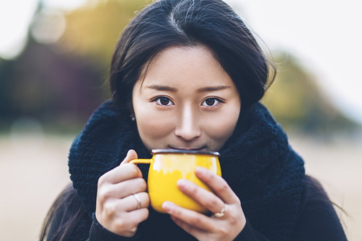 ClimateSafe's tweet image. #気候変動 によって長い間コーヒー産業は悩まされてきました。
私達は、このことについて何ができるでしょうか？
#カーボンニュートラル なら、次の3つの簡単なステップで問題解決の道を見つけてくれます。bit.ly/375vrkG

#specialtycoffee
#気候変動に特効薬なし
#気候正義
#気候危機