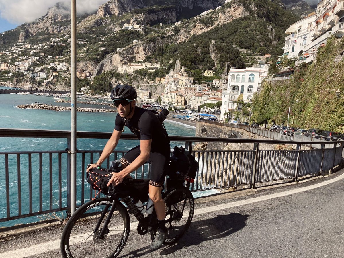 bikerlawrence's tweet photo. Unreal, the #amalficoast did not disappoint, and the sun even came out! 🇮🇹🎬
Next video for #ProjectItalia >> https://t.co/2Vk3dzNAXX https://t.co/ZlLVZLBCoC