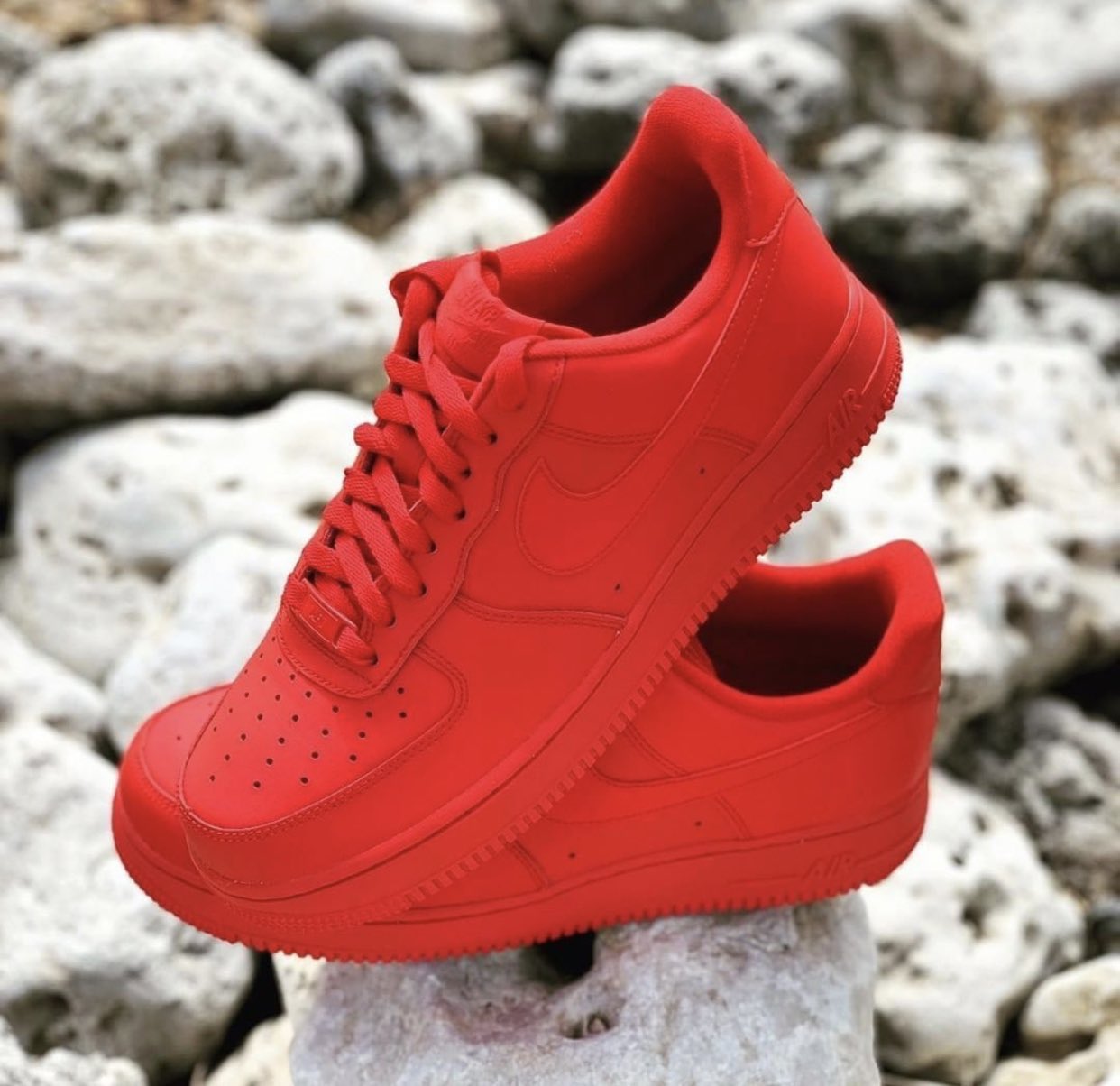 Air force 1 lv8 triple red cheap