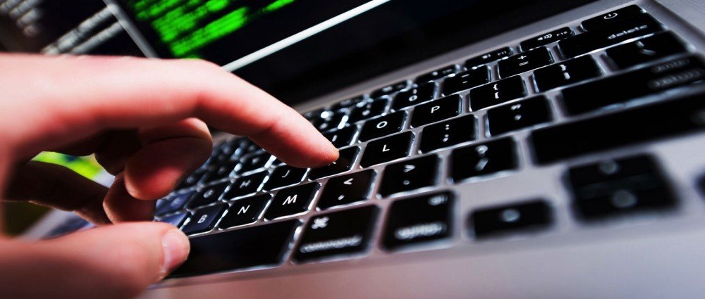 FyraConsulting's tweet photo. Para obtener más información, una presentación y una prueba de concepto, llámanos.
#fyra #fyraconsulting #CyberSecurity #ciberseguridad #fintech #devsecops #checkmarx #softwaresecurity #CybersecurityAwarenessMonth #BeCyberSmart #IAmSoftwareSecure
https://t.co/gOg09m10X7 https://t.co/OCet95sxWb
