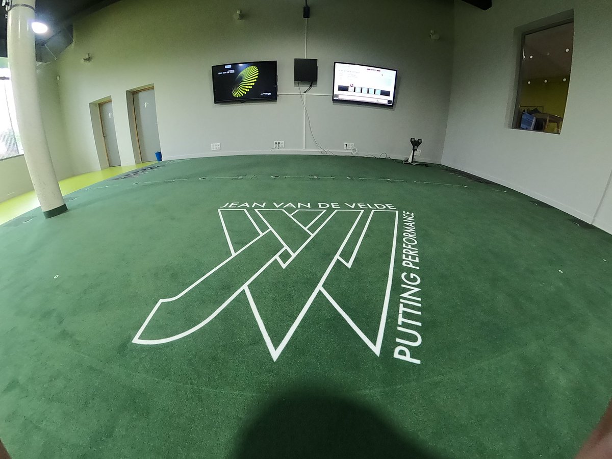 nxt69's tweet image. L’académie @Jean_VDV au golf International de Roissy est maintenant terminée. #jvdv #addongolf #agenceyllog #innovation #golfbusiness #golfcourse #golfclubs #golfinstruction #golf #indoorgolf #drivingrange #golfsimulator #virtualgolf  #golfcoach #golfpro