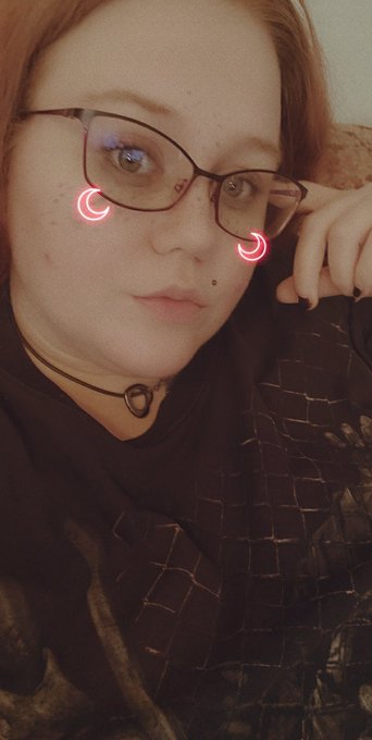 Mid day slump ugh its a Monday gotta live vanilla life doing privates in snap or password shows tonight<a href="/tag/redhead"class="tags"><span>#redhead</span></a><a href="/tag/ginger"class="tags"><span>#ginger</span></a><a href="/tag/bbw"class="tags"><span>#bbw</span></a><a href="/tag/camgirl"class="tags"><span>#camgirl</span></a><a href="/tag/chaturbate"class="tags"><span>#chaturbate</span></a><a href="/tag/onlyfans"class="tags"><span>#onlyfans</span></a>
