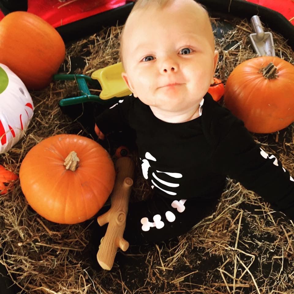 Super excited to announce that Alanna from @MessAroundSouthYorkshire is hosting her first Tuff Tray Club on Monday 26th October in Beighton. If you would like to join Alanna for SPOOKTACULAR Tuff Tray then book and secure your place here buff.ly/2Ssefzs