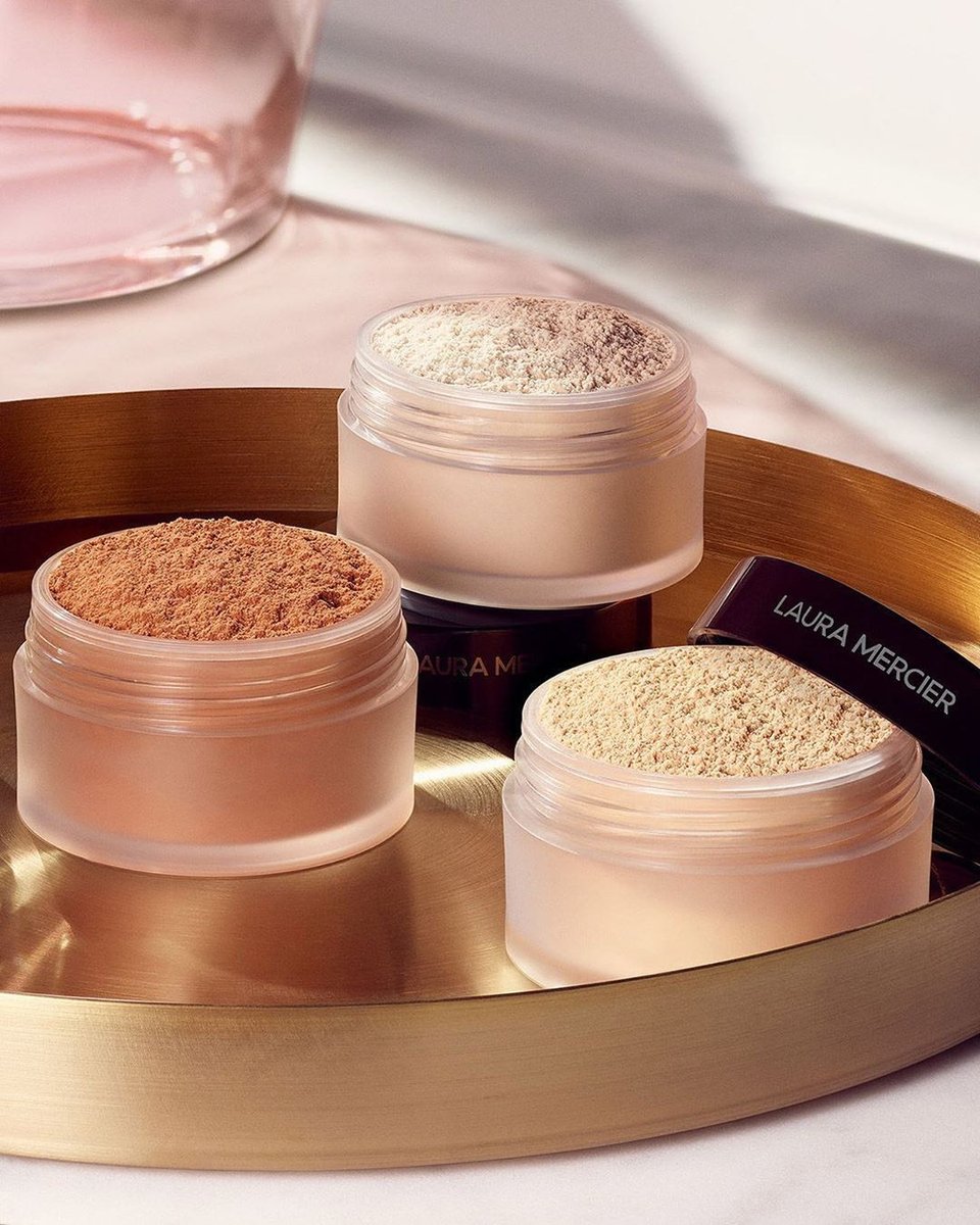 makeupsens's tweet image. Laura Mercier - Loose Setting Powder

La nouvelle nuance Honey donnera à votre peau un effet lumineux et doux pour fixer le maquillage et prolonger sa tenue, sans effet masque.

#lauramercier #loosesettingpowder #poudrelibre #settingpowder #honeypowder #poudre