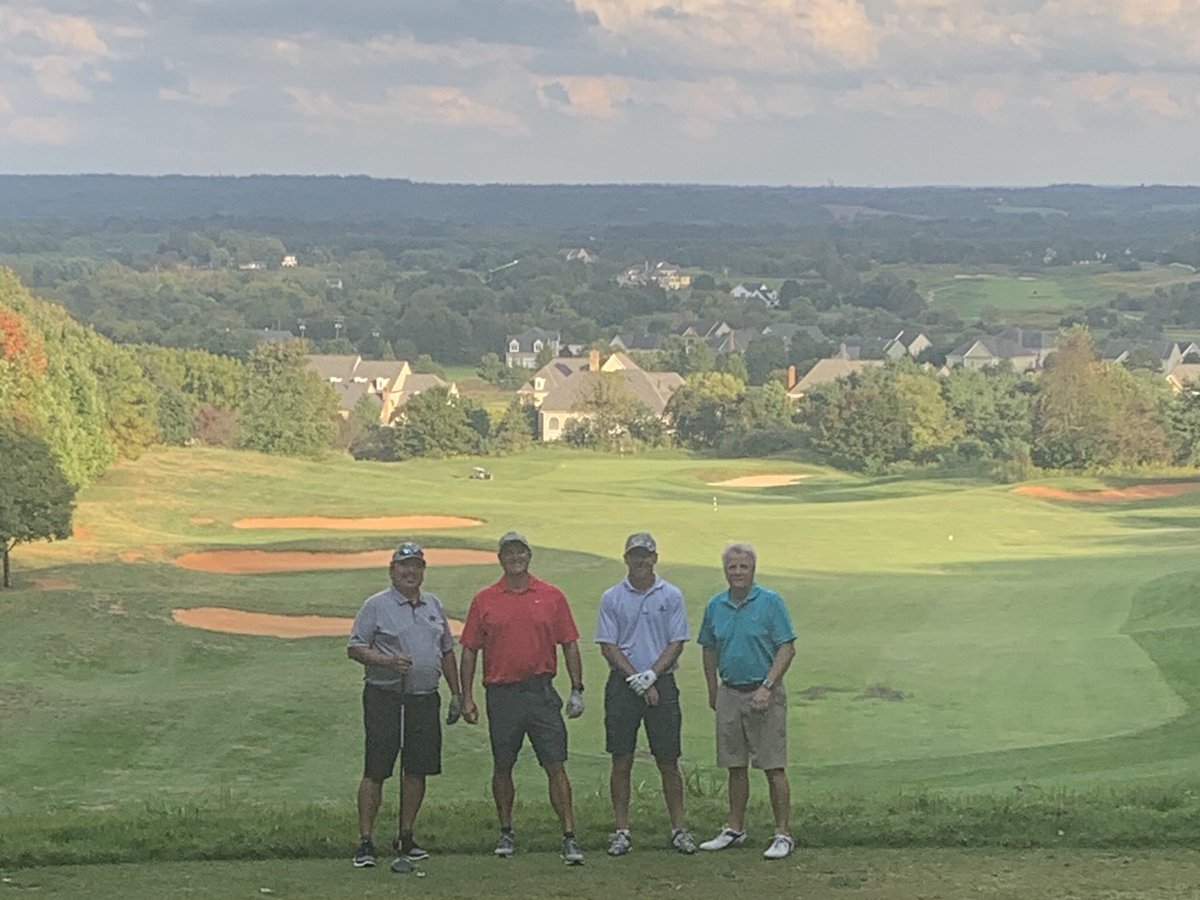 FedBizIT's tweet photo. Last week, we joined @HP in sponsoring a golf hole to benefit the 5th annual @lcsjlaws Golf Tournament! ⛳️🏌️‍♂️This event raised funds and awareness to help women and children fleeing domestic violence, and we are glad to support this important cause. https://t.co/3jEc3f4Ykc
