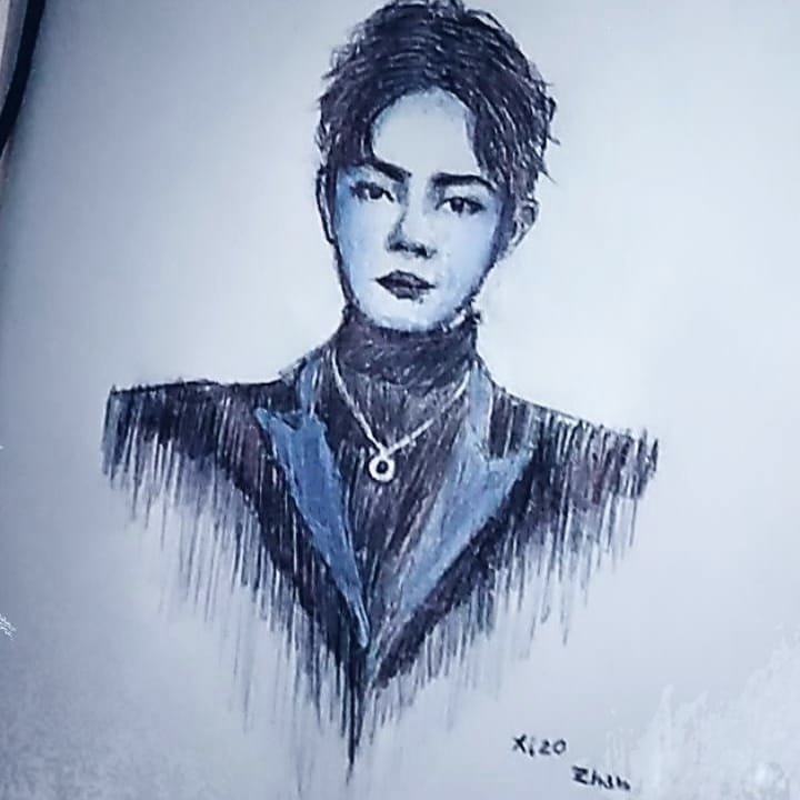 MariaSo80085863's tweet photo. Happy birthday Xiao Zhan-ge 🎉🎉💙💙🖤🖤 (I know this drawing sucks but ya...)
#fanart #drawn #art #artist #artsy #arte #sketch #sketchbook #ArtistOnTwitter #artistsontwitter #artwork #artshare #drawings #drawing #mdzs #mdzsfanart #XiaoZhan29thBirthday #xiaozhan #xiaozhanbirthday https://t.co/8bw0mGbJx6