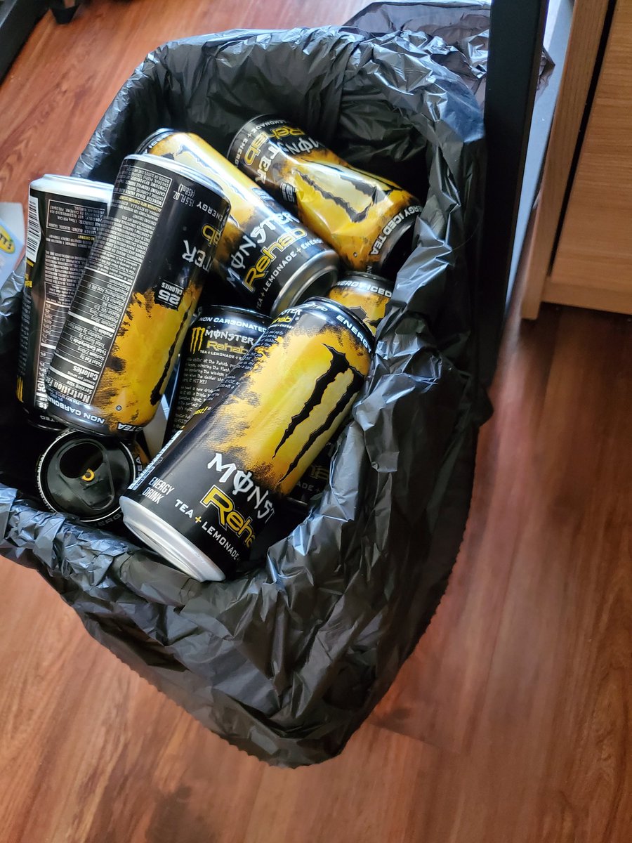 Snooz_'s tweet photo. Yes... I'm in rehab https://t.co/SPtKiCsk7s