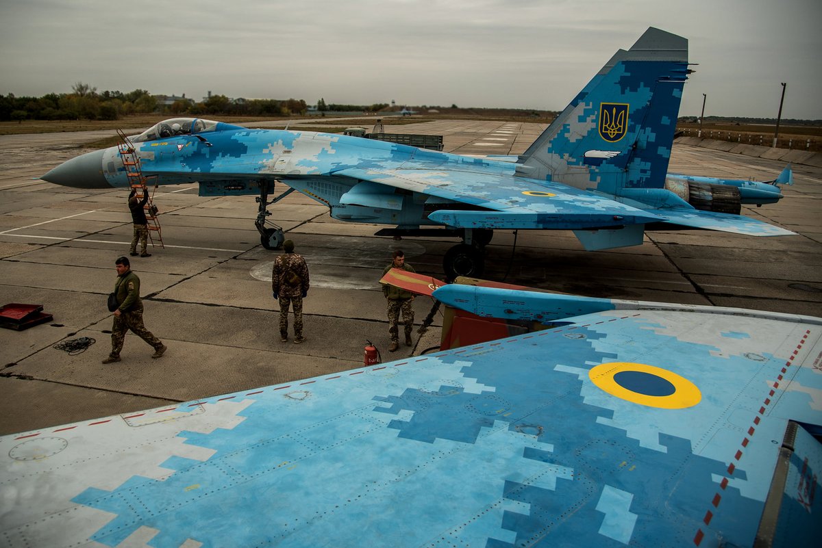 Ввс украины. Су-27уб ВВС Украины. Су 27 Украины. Су-27 украинских ВВС. Су-27 ВСУ.