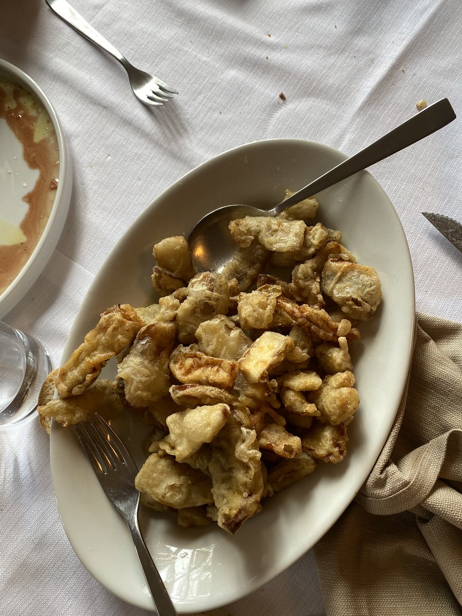 GuazziniG's tweet photo. Mushroom dinner https://t.co/Y6leNKtrdG