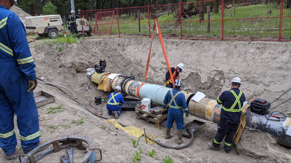 Regular maintenance work is an important part of keeping the #TransMountain pipeline operating safely. 

We recently completed two projects in 36 hours during a shutdown. Learn more ➡️ ow.ly/ZDkj50BKm0V #pipelines