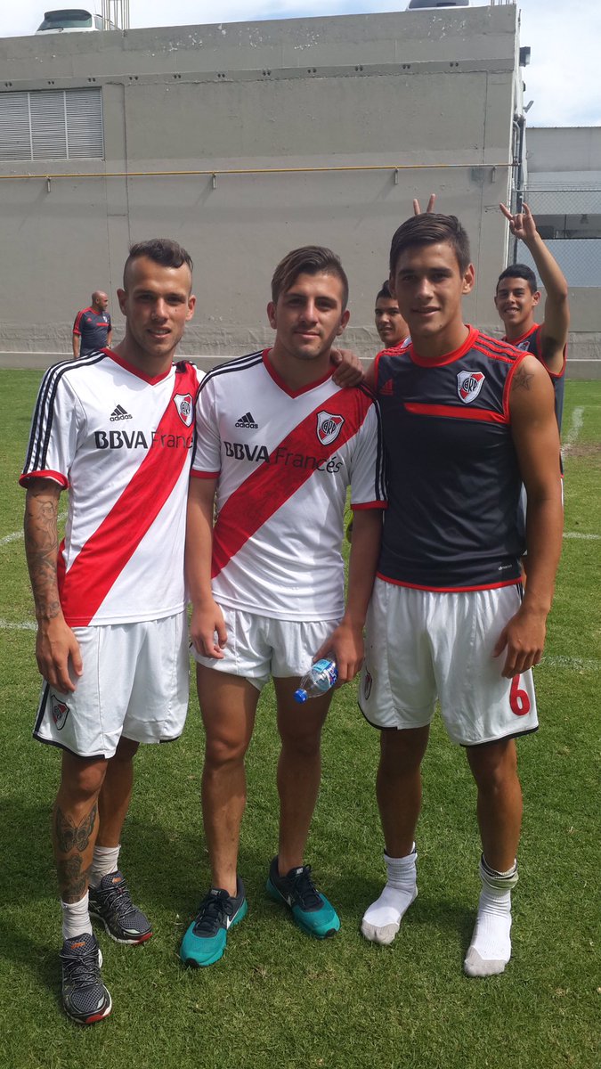 DiegoSole1901's tweet photo. “Las despedidas son 
de esos dolores dulces...” Éxitos en este nuevo sueño por cumplir @ChinoMartinez28 Allá te esperan nuevos desafíos, una hermosa ciudad y un gran amigo. #LaPension #CopaChivas2015 #LaReserva #CunaDelFutbol #GraciasEternasChino https://t.co/GcET5xtcRR