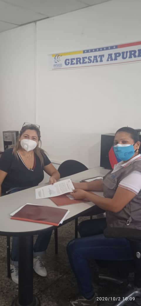 InpsaselA's tweet photo. Sirviéndole a nuestro estado. Entrega de registros de Profesionales en el área de Seguridad y Salud Laboral. ¡Por la Defensa de la Vida y Salud  en el Trabajo! @NicolasMaduro @eduardopiate2 @geovannireuma @Inpsasel_vzla https://t.co/eWdQHtMPk0