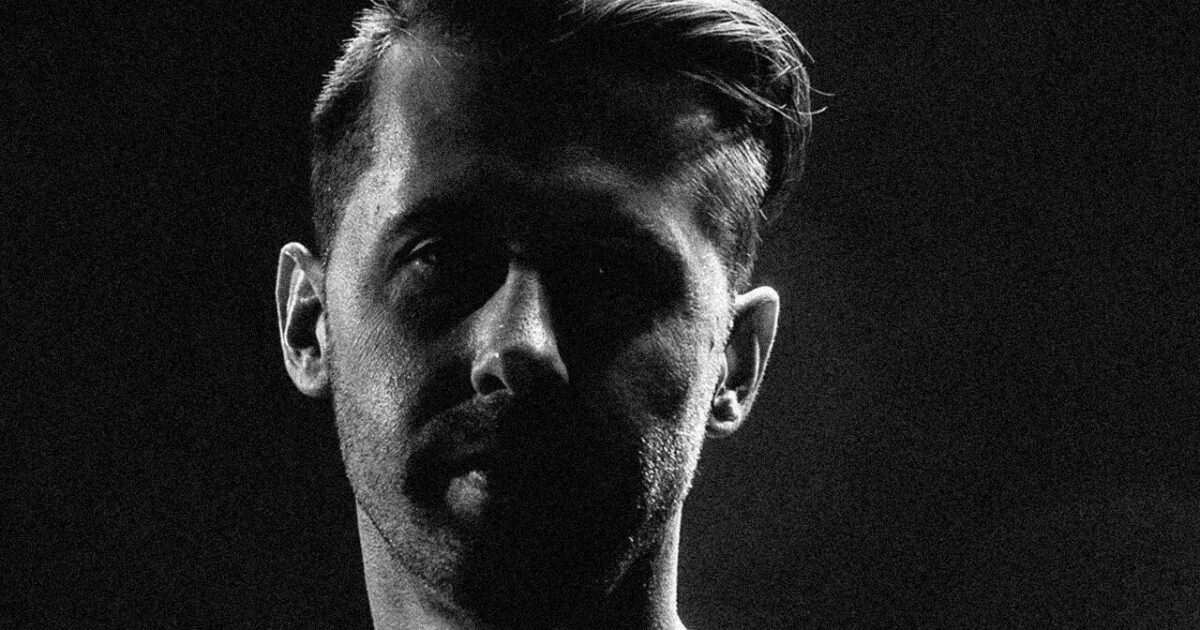 elecircuits's tweet photo. MEET THE #ECYGK ARTIST: DIAGRAF 
OCT 16 9PM-MID

A Montreal based DJ, VJ, and filmmaker, Diagraf combines minimalist aesthetics and complex evolutive graphics with emotive cinematic content. https://t.co/s8xliA5Vf3

See the full #ECFest2020 lineup at https://t.co/YgRU7IPZCD https://t.co/2l7yb0r3WC
