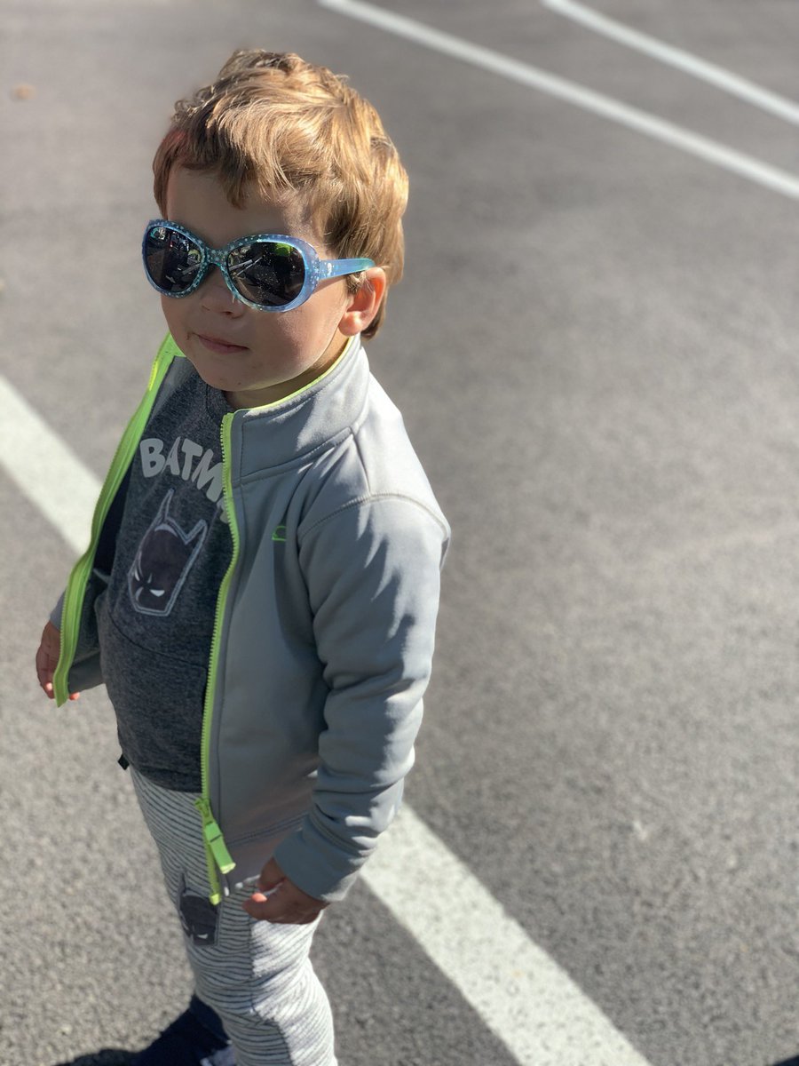 leahbeverly's tweet photo. Mr. Elton John look https://t.co/BLEjtrG5tu