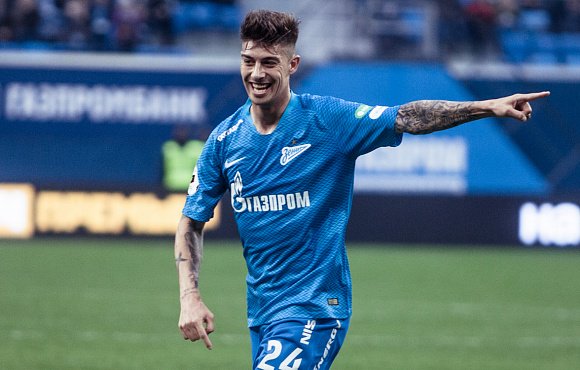 Jerónimo Tormo (@jeronimotormo) on Twitter photo CONTADO en <a href="/COPEElche/">COPE Elche</a> 🚨🚨🚨 | El #ElcheCF cierra el fichaje de EMILIANO RIGONI procedente del <a href="/Es_FCZenit/">FC Zenit Español✨</a> ruso.
📝 El extremo diestro argentino, con pasaporte italiano, firma en propiedad con la entidad franjiverde. CONTADO en <a href="/COPEElche/">COPE Elche</a> 🚨🚨🚨 | El #ElcheCF cierra el fichaje de EMILIANO RIGONI procedente del <a href="/Es_FCZenit/">FC Zenit Español✨</a> ruso.
📝 El extremo diestro argentino, con pasaporte italiano, firma en propiedad con la entidad franjiverde.