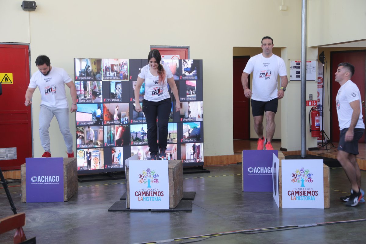 BomberosdeChile's tweet photo. Con gran éxito finalizó “Corremos por la Vida 2020”
500 inscritos participaron vía Zoom, alcanzando cerca de 40 mil reproducciones. Organizada por el @cbsantiago la 5ta versión tuvo una recaudación de 2.5 millones para @CambLaHistoria y para @ACHAGO_CL 
https://t.co/SxuCR7mNDm https://t.co/GvkHADU4cF