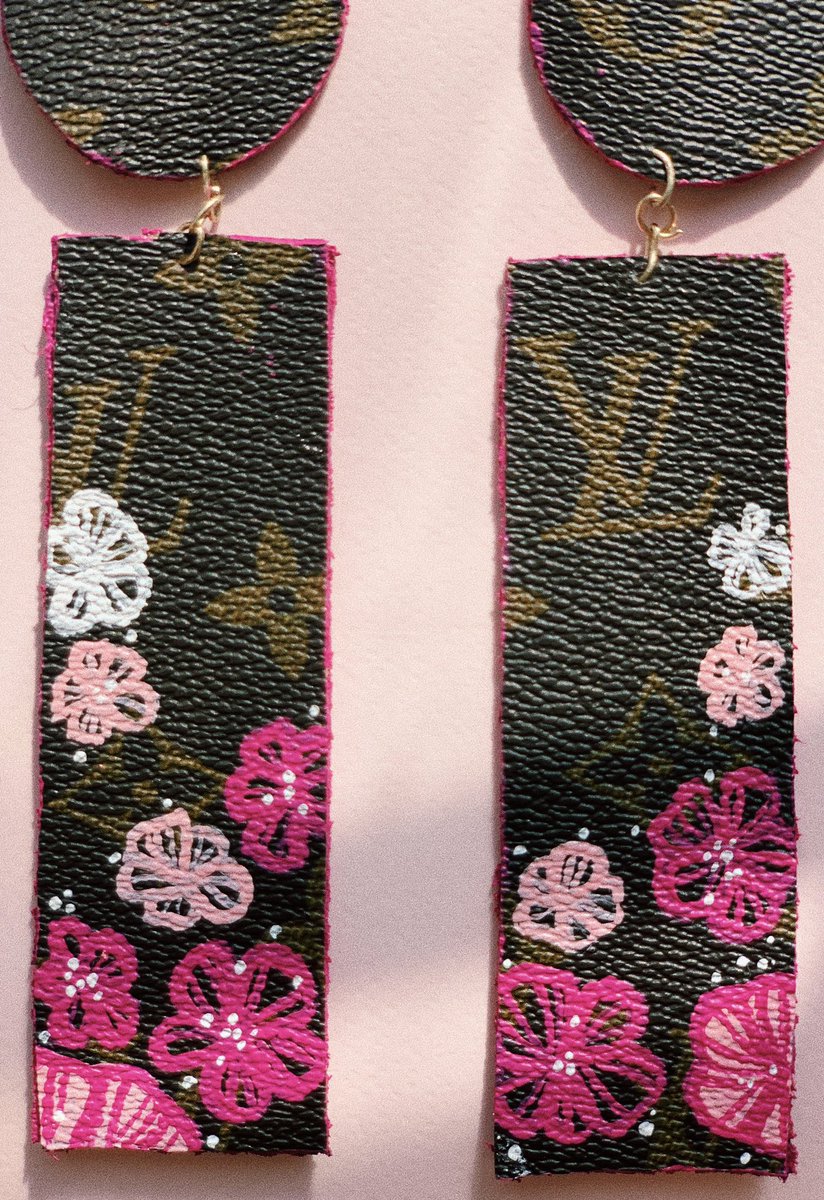 turned an old bag into these handmade earrings. 🌸💕