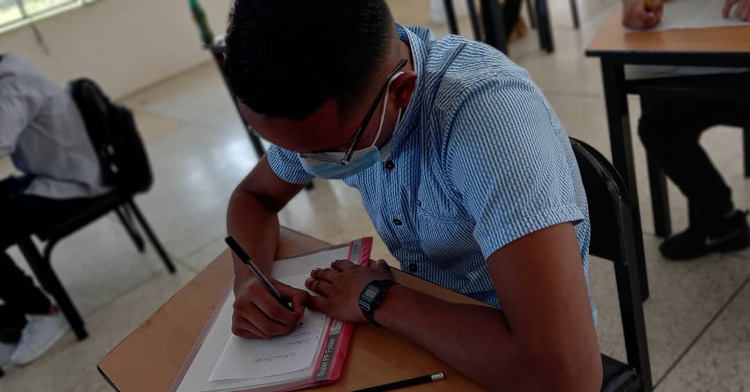 <a href="/JARosalesDuque/">Javier Rosales Duque</a> Director <a href="/UUniversidad/">UNAM Universidad</a> #Táchira da inicio a la presentación de las pruebas de selección para los aspirantes del proceso I-2021 <a href="/gralcacioppo/">Giuseppe Cacioppo</a>