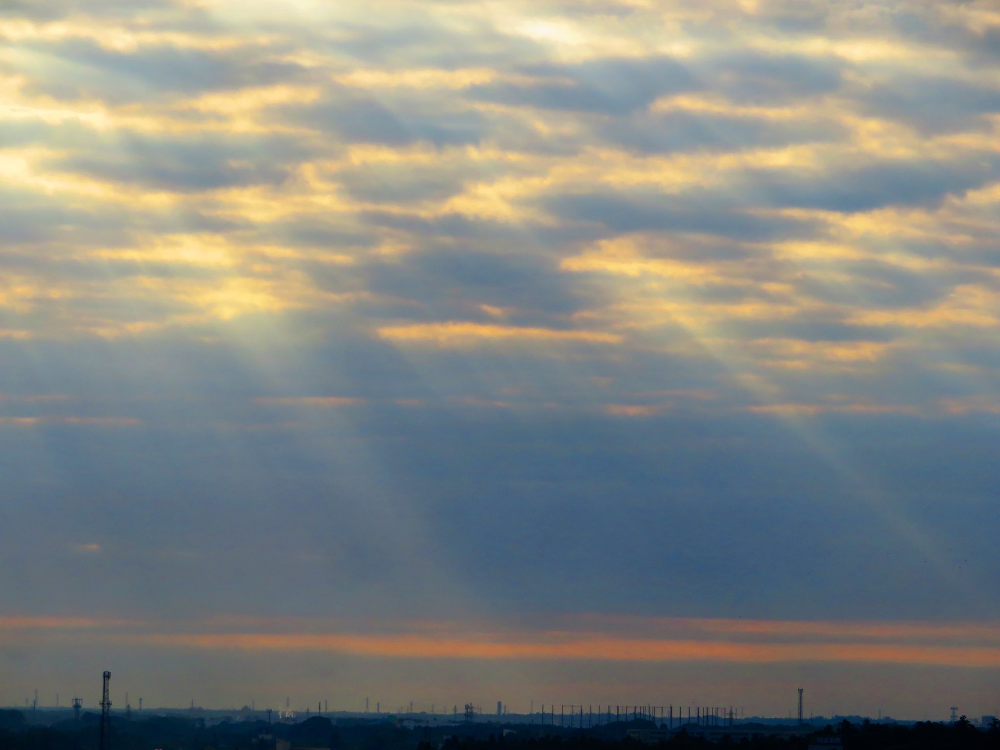 荒木健太郎 朝の空に天使の梯子がかかっています T Co Cibosrk5s1 Twitter