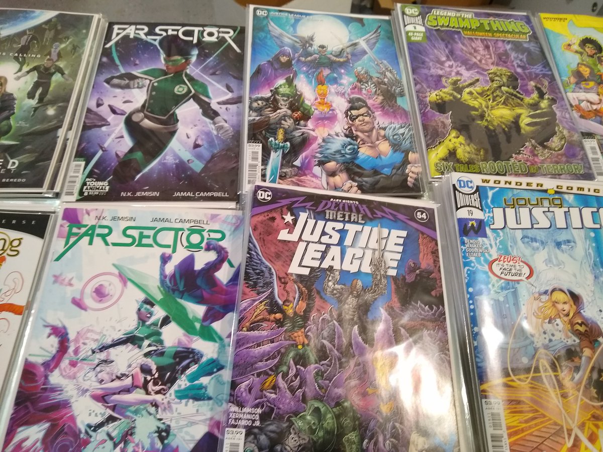 galacticquest's tweet photo. It's going to be another great week for DC titles! #galacticquest #newcomicbookday #dccomics https://t.co/4uJZ6lYhSB