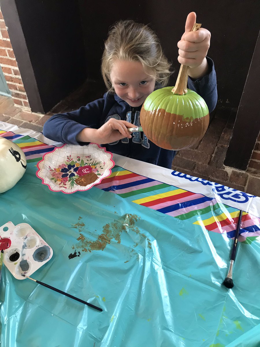 SchwebachFarm's tweet photo. #BSESFallFest20
Pumpkin Decorating https://t.co/SrovuZGvWP