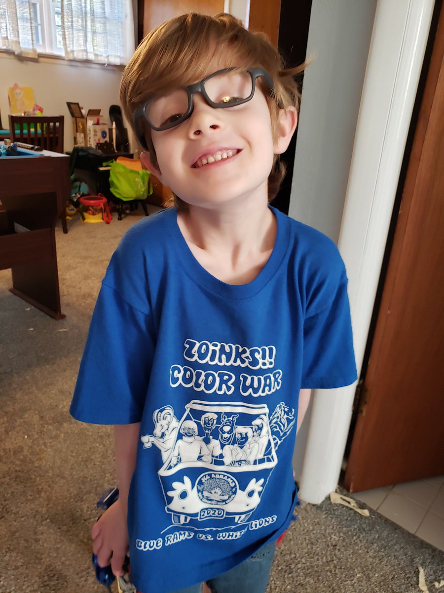 Wear blue to stomp out bullying #BeLawrence #WeekOfRespect <a href="/MrsOboylesClass/">Mrs. O'Boyle</a> @ShropshireLIS