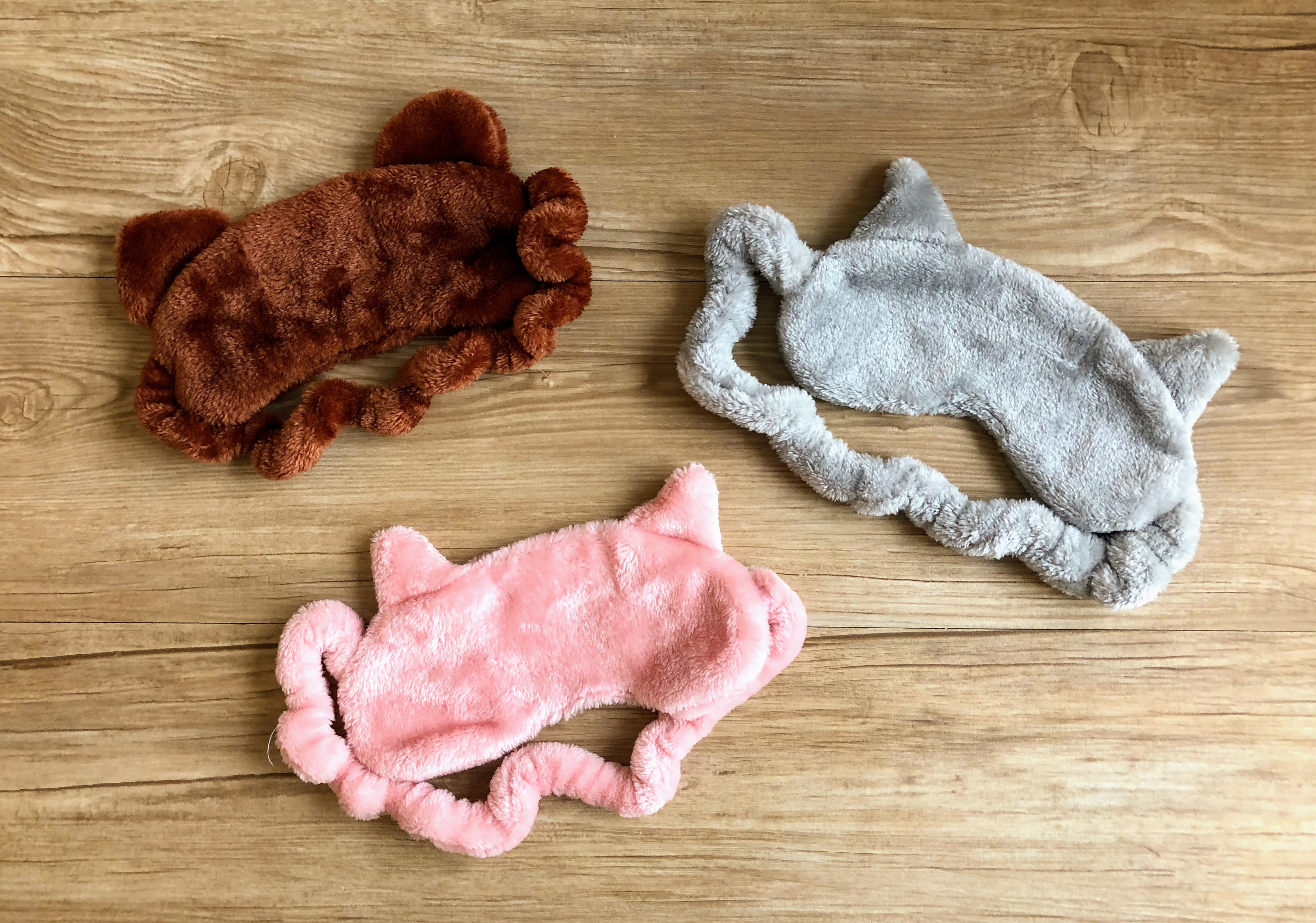 Can Do キャンドゥ 可愛い耳つき ふわふわ素材のアイマスクです 猫耳アイマスク 品番 熊耳アイマスク 品番 キャンドゥ 100均 アイマスク アニマル リラックス T Co Vzlezuzeik Twitter
