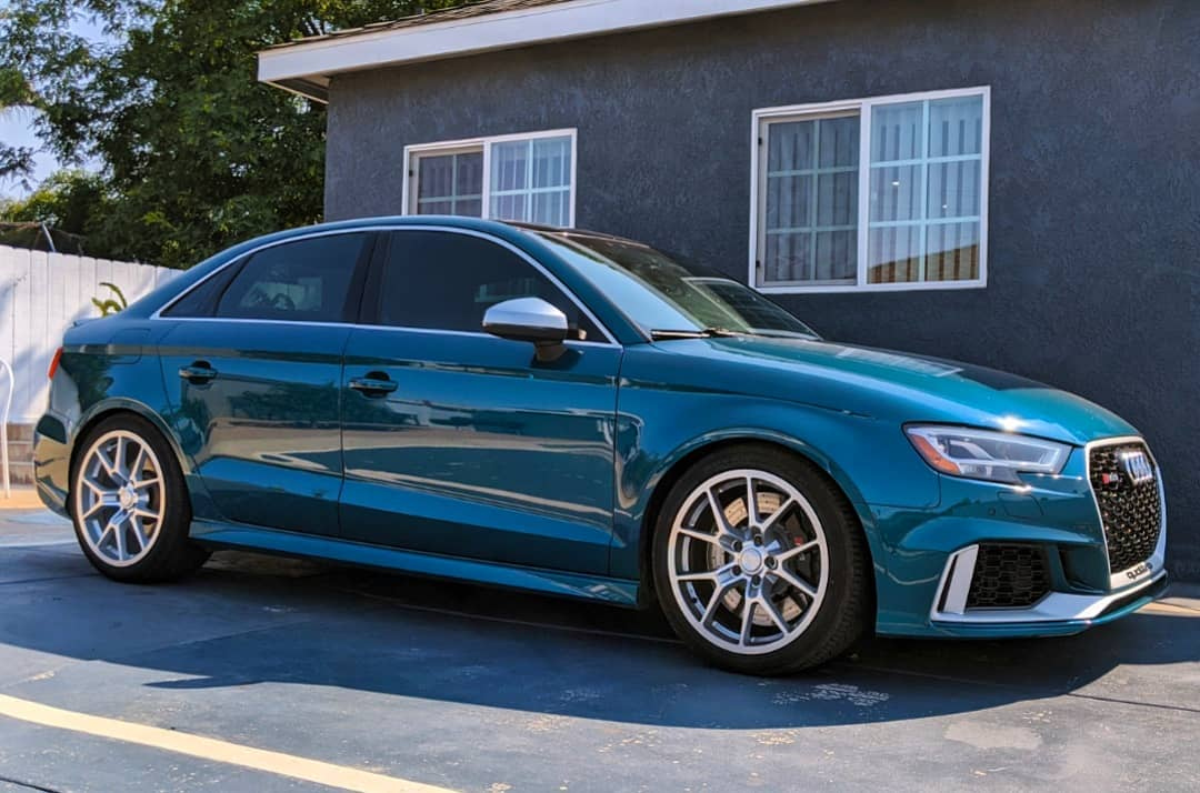 neuspeedaps's tweet image. This color combo is just...(fill in the blank)!