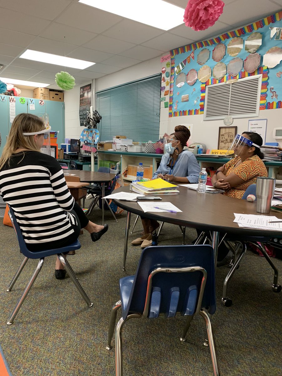 Thank you to Logan Johnson and Victoria Hunt for coming out to our school today to meet with the new teachers and share great ideas for the classroom and online learning. 😊<a href="/AYEThoroughbred/">Anthony Elementary School</a> <a href="/Victoria_Hunt_1/">Victoria Hunt</a> <a href="/LoganJohnsonEDU/">Logan Johnson</a> <a href="/MattyJ_AYE/">Matt Johnson</a> <a href="/Samanth78193522/">Samantha Bennett</a>